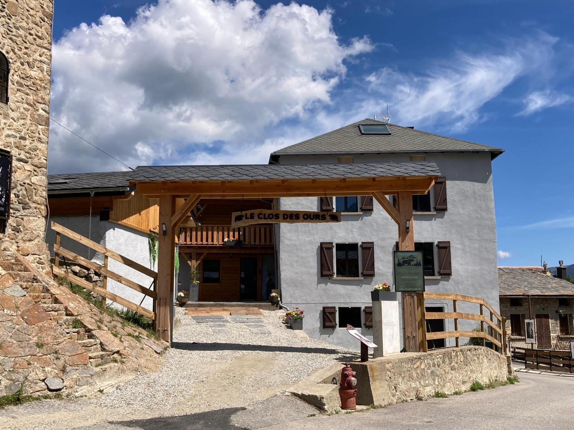 Maison Canelle Le Clos Des Ours Matemale Bagian luar foto