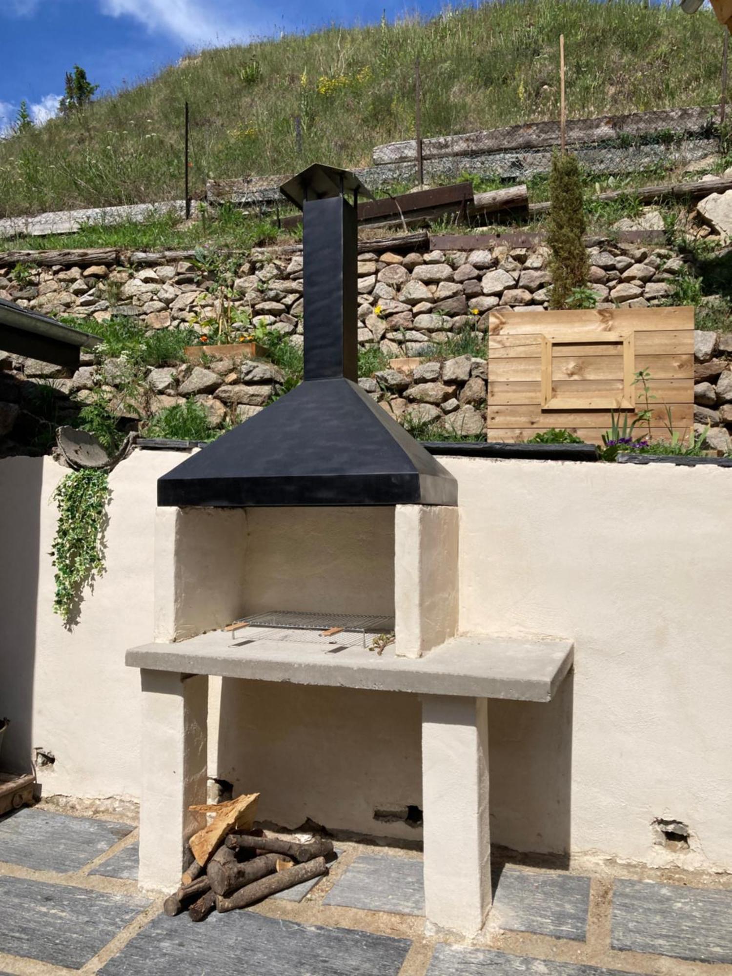 Maison Canelle Le Clos Des Ours Matemale Bagian luar foto
