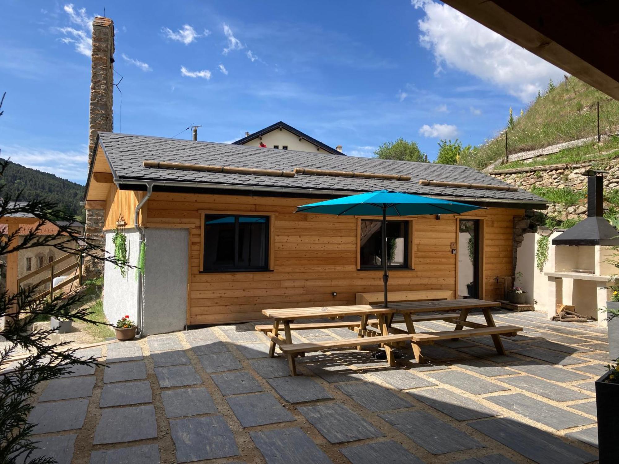 Maison Canelle Le Clos Des Ours Matemale Bagian luar foto